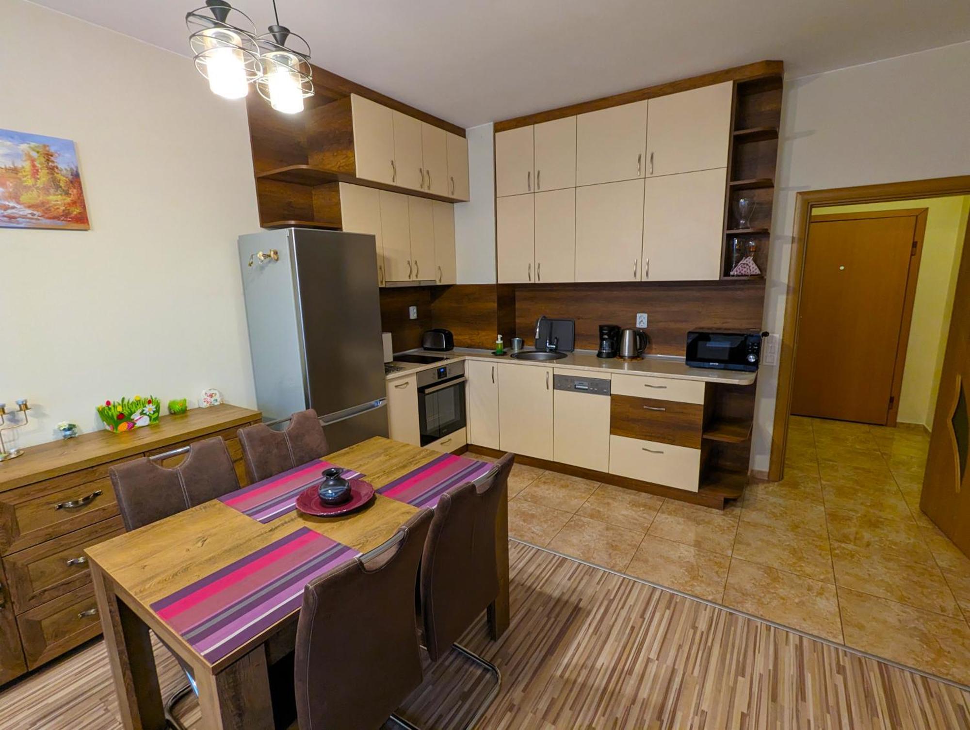 Business And Leisure Apartments In Mladost 2 With Free Garage Sofia Luaran gambar